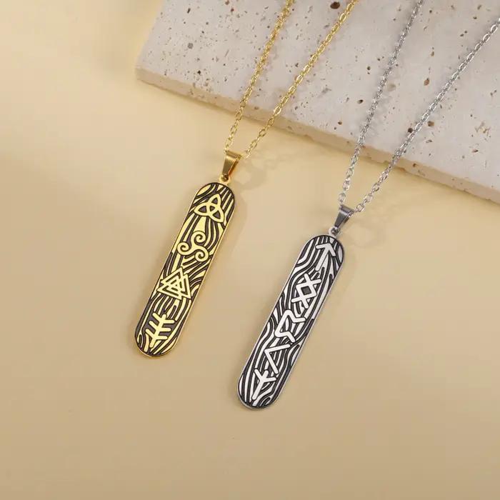 Amaxer Triquetra Triskele collier pour femmes hommes en acier inoxydable bijoux amulette cadeau
