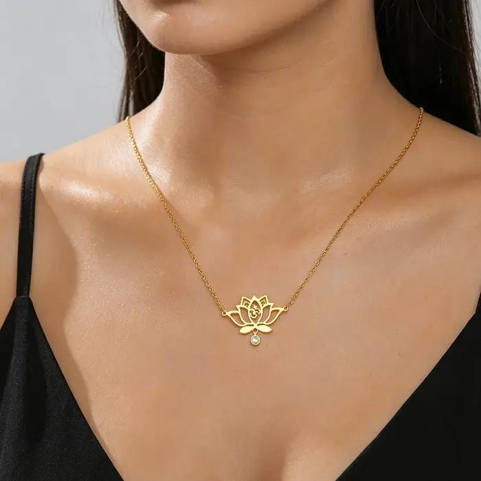 Collier pendentif fleur de Lotus Om en Zircon pour femmes