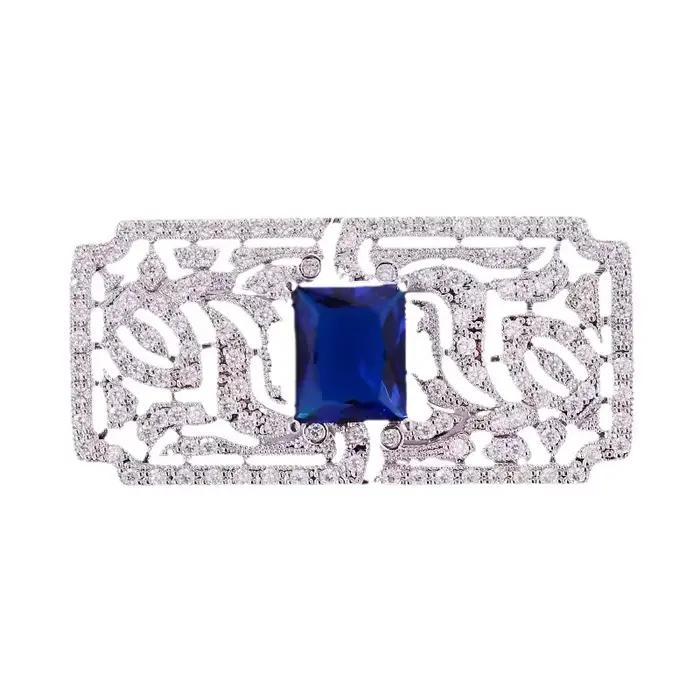 Broche carrée sculptée creuse pour femmes