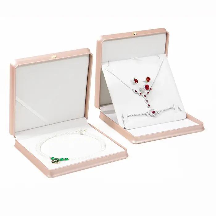 Boîte à colliers de perles