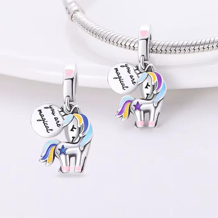 Pendentif porte-bonheur en forme de cheval coloré en argent Sterling 925 pour femmes