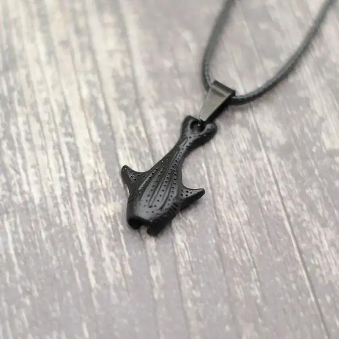 Noter – joli pendentif baleine requin pour hommes et femmes