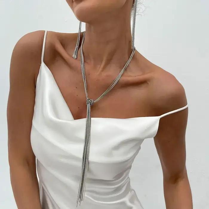 2025 bijoux de mode longue gland serpent chaîne cou colliers chaînes unies