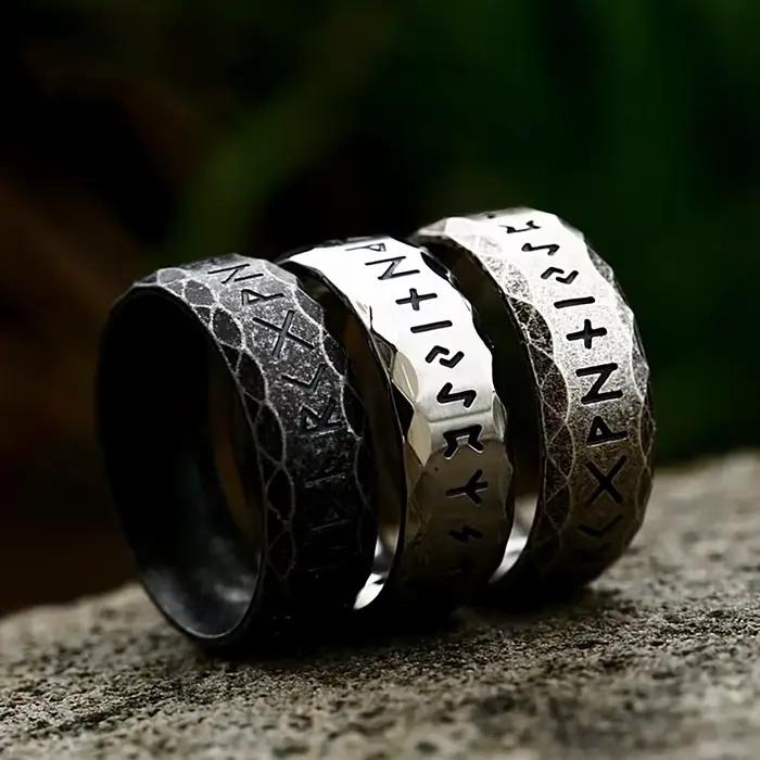Bague Rune Viking Vintage en acier inoxydable, anneau nordique Odin pour hommes et femmes, bijou de couple à la mode, cadeau pour occasions spéciales