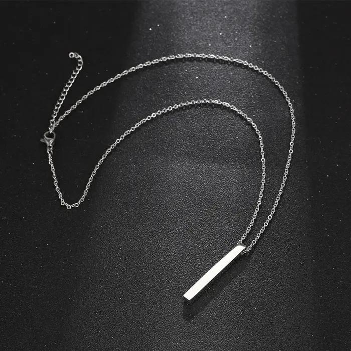 Collier pendentif rectangulaire pour hommes