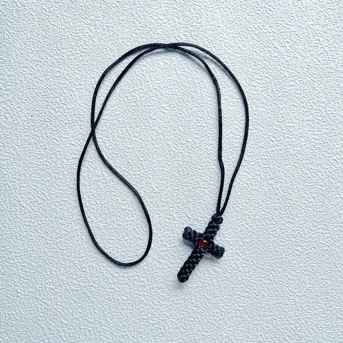 Ensemble de colliers croisés tissés à la main pour homme et femme bijou élégant pour anniversaire et célébrations religieuses