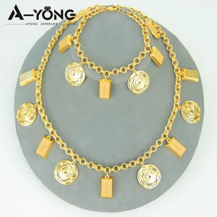 Ensemble de colliers et pendentifs à breloque italienne plaqués or 21 carats, ras de cou arabes chic