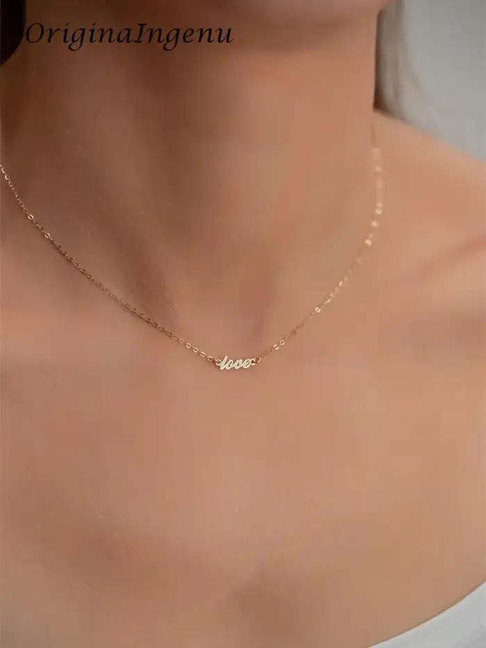 Collier à breloques en or 14 carats pour femmes, design géométrique romantique, collier hypoallergénique pour occasions spéciales et usage quotidien