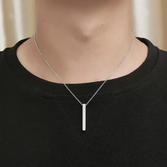 Collier pendentif rectangulaire pour hommes