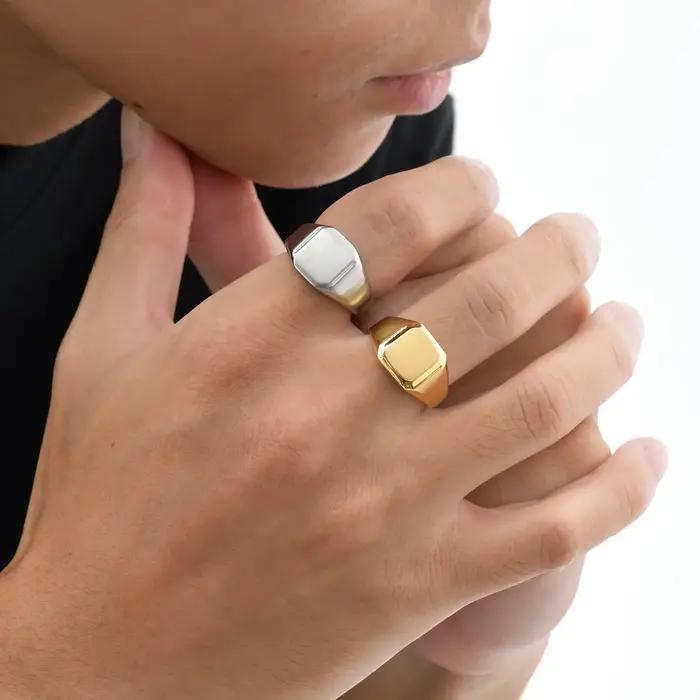 Bague chevalière carrée en acier inoxydable pour hommes