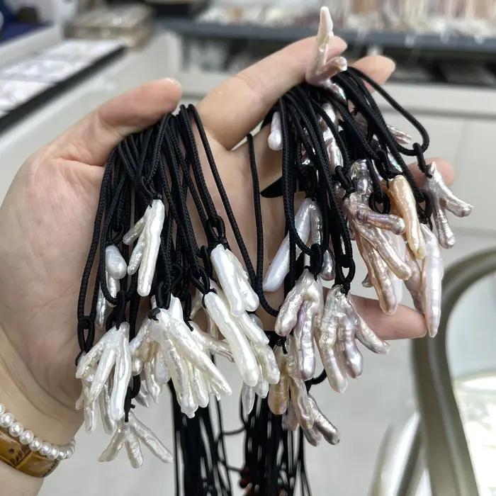 Collier de perles naturelles d'eau douce