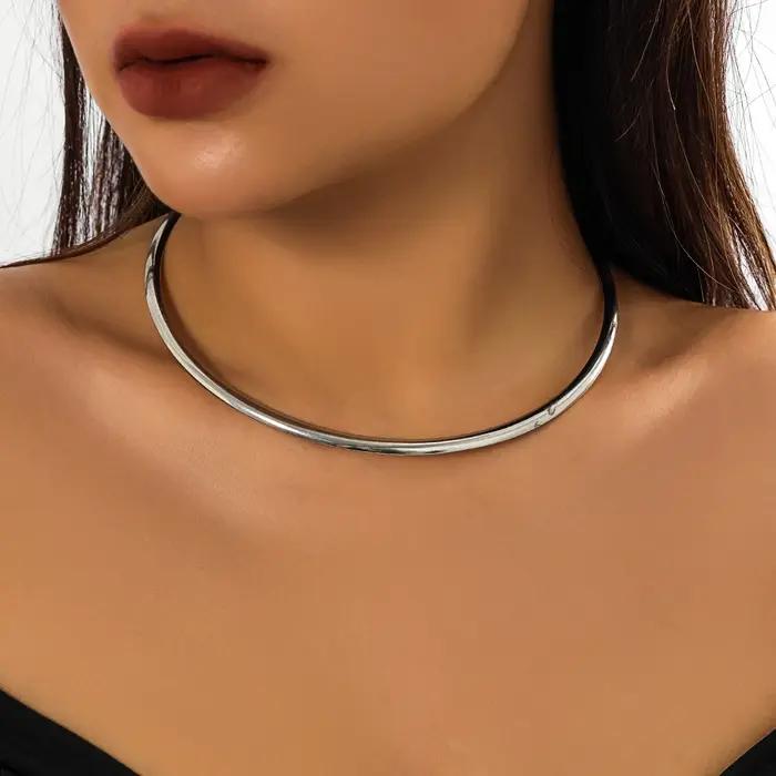 Salkeys-Collier Torques Rond Lisse en Métal Minimaliste pour Femme