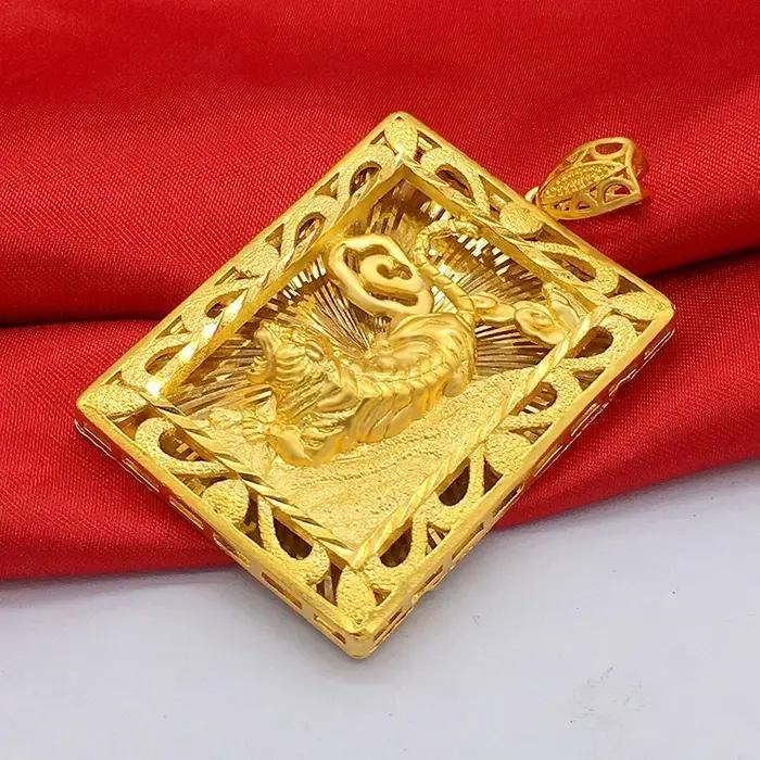 Pendentif tigre en or jaune pour homme