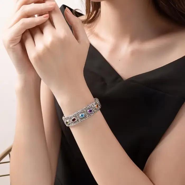 Bracelet de luxe en argent 925 incrusté de pierres précieuses colorées