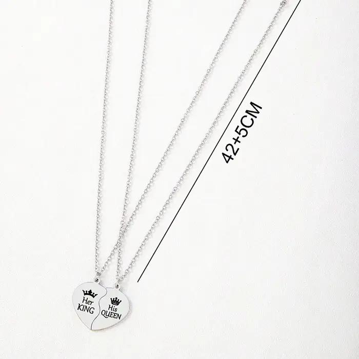 Collier avec pendentif en acier inoxydable