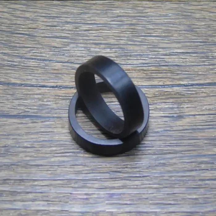 Bague en bois de santal et ébène pour hommes et femmes