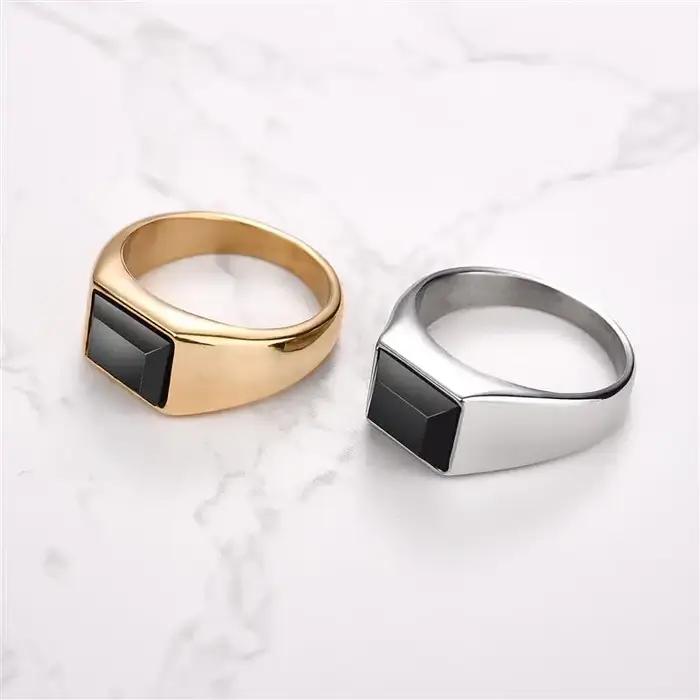 Bague Plate Noire en Acier Inoxydable pour Homme