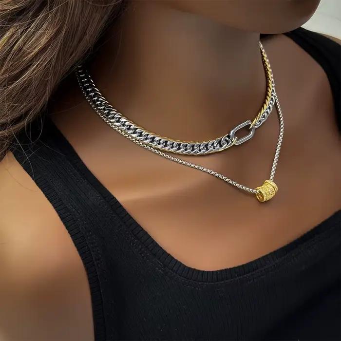 Collier à breloques en acier inoxydable plaqué or 18 carats avec breloques géométriques en zircon pour femmes, idéal pour vie quotidienne et occasions spéciales