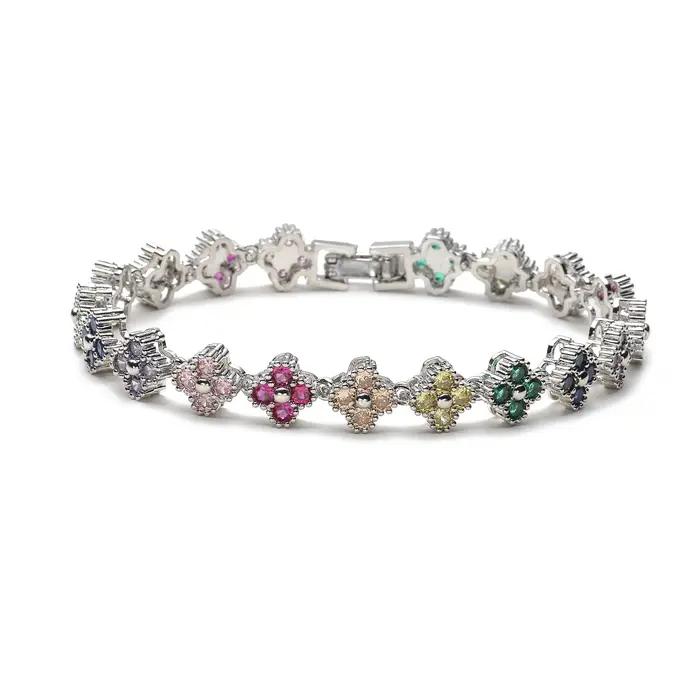 Ensemble de bijoux rétro en laiton plaqué or avec motif floral et zircone cubique blanche pour femmes occasions spéciales