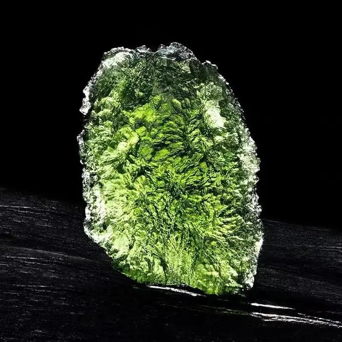 Pendentif météorite tchèque naturel unisexe