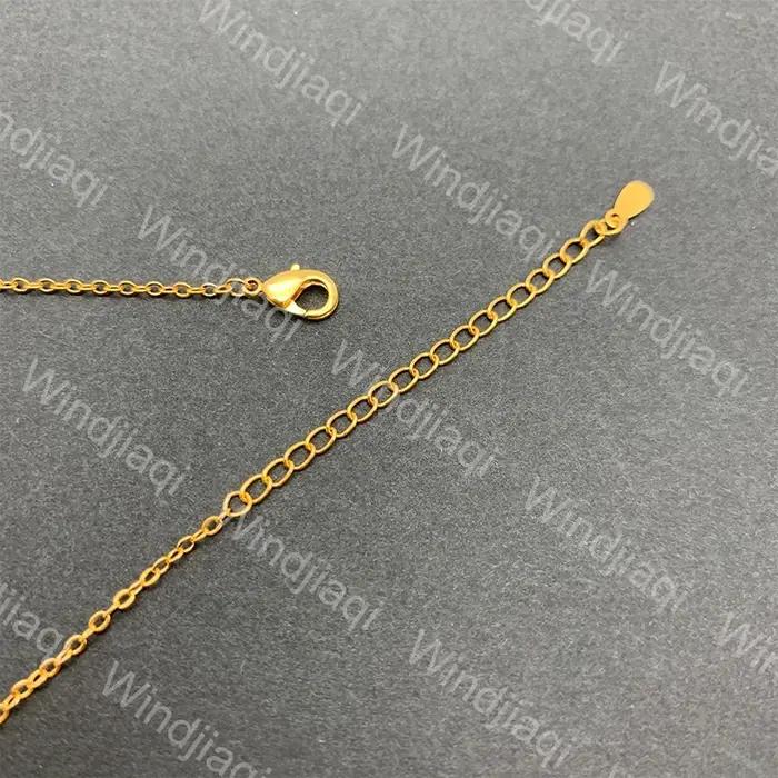 Colliers Pendentif Vintage en Acier Inoxydable