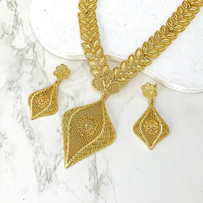Ensemble de bijoux plaqué or 18 carats de Dubaï au design original et unique pour femmes