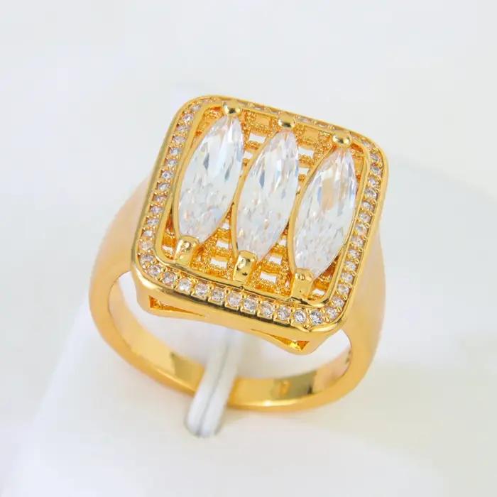 Bague de cocktail léopard en plaqué or 24 carats style punk italien pour femmes occasions spéciales et parties