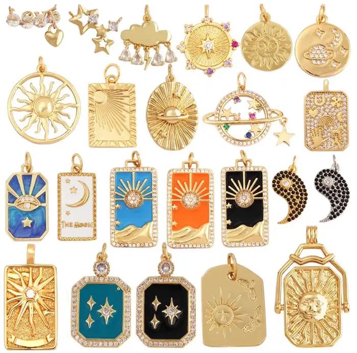 Vente en gros - Sélection personnalisée - Pendentif breloque plaqué or 18 carats Soleil Lune Étoile, fournitures de fabrication de bijoux en zircone cubique