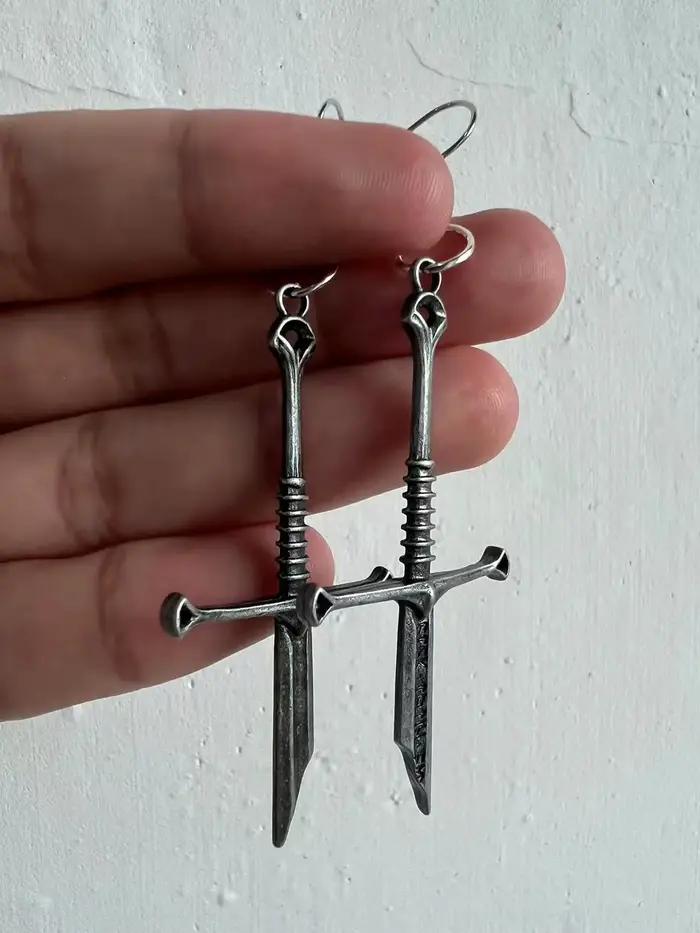 Rétro Excalibur cassé épée collier Punk à la mode pendentif en métal Collections Film le seigneur Narsil bijoux Fans cadeau