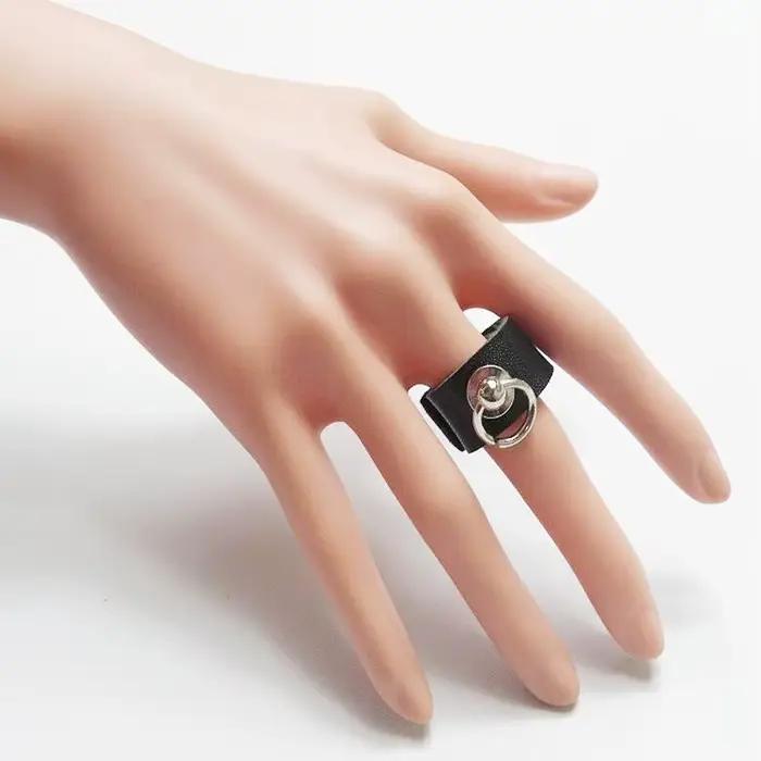 Bracelet noir punk cool pour femmes et hommes, bracelet vintage gothique réglable en PU, bijoux tend