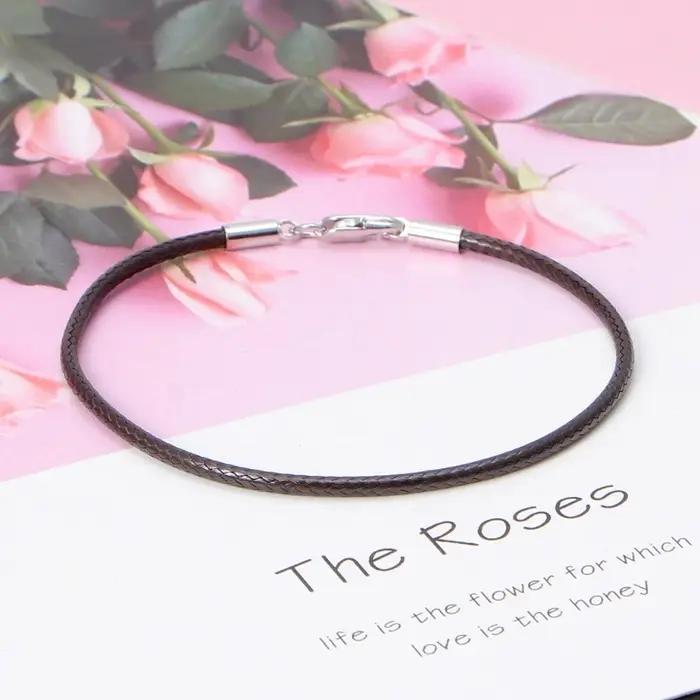 Bracelet à cordes tressées avec fermoir mousqueton