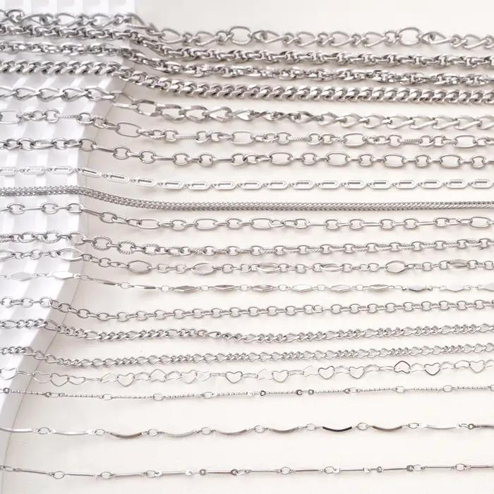 Various chaînes tendance en acier inoxydable