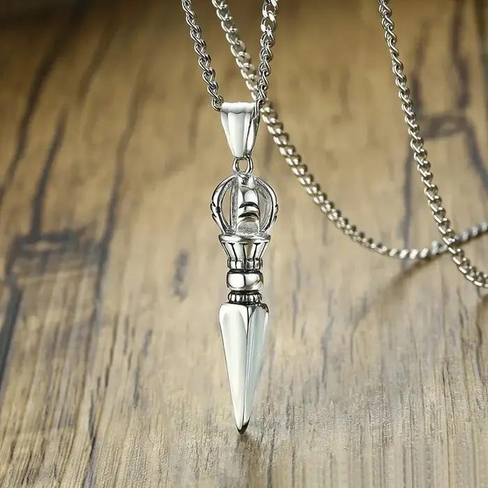 Collier avec pendentif en acier inoxydable pour hommes