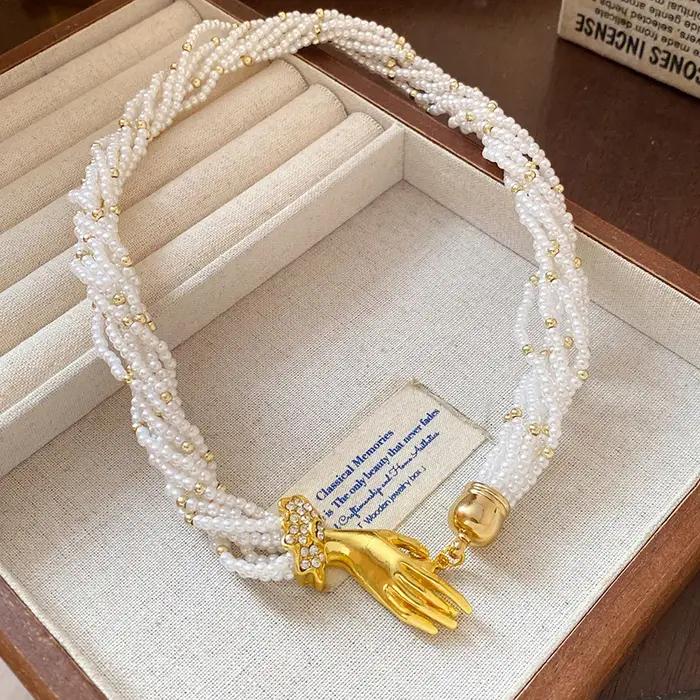 Collier de perles multicouches