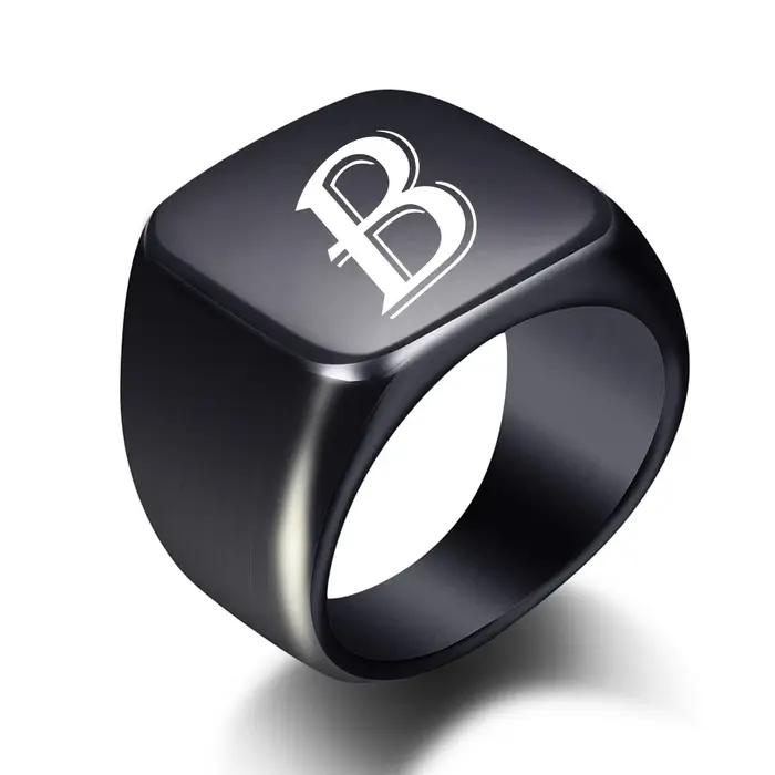 Bague personnalisée initiale homme acier inoxydable gravure initiale alphabet style classique pour mariage et occasions spéciales
