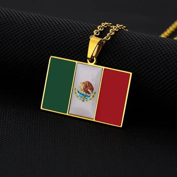 Collier avec pendentif carré en acier inoxydable et émail