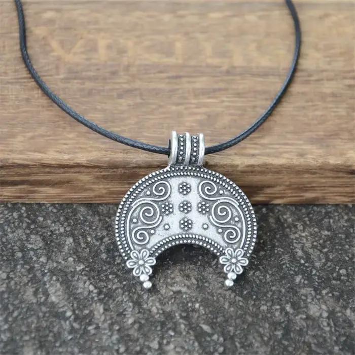 Nostalgie slave Lunula croissant de lune bijoux Moravia Lunitsa esclaves Viking pendentif collier po