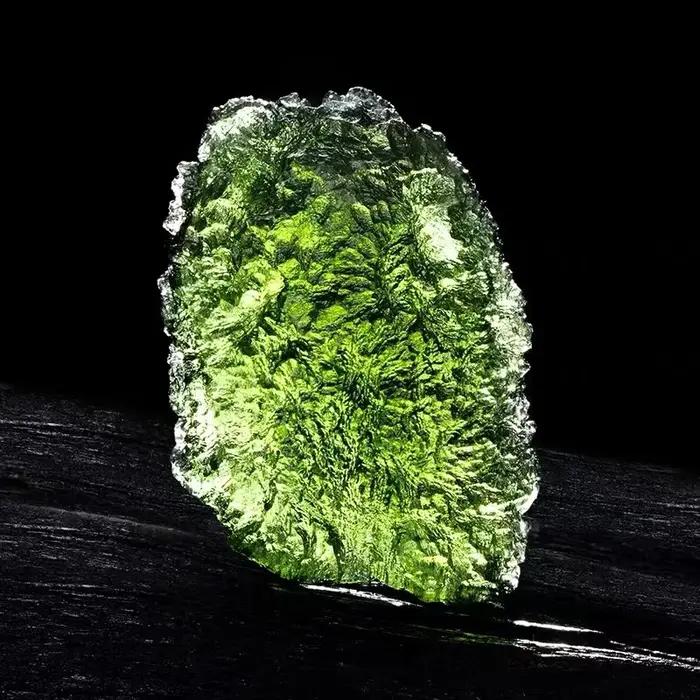 Pendentif météorite tchèque naturel unisexe