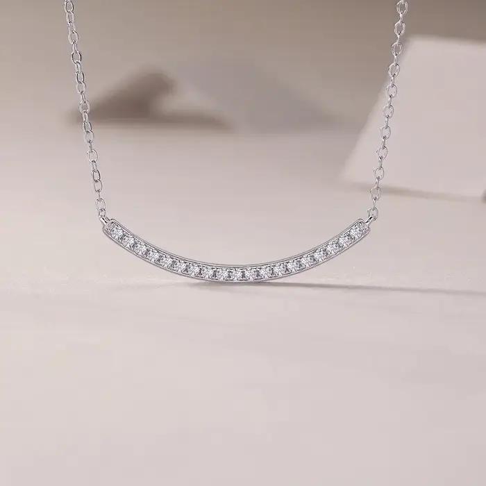 Collier en Moissanite avec Pendentif Molletonné pour Femme