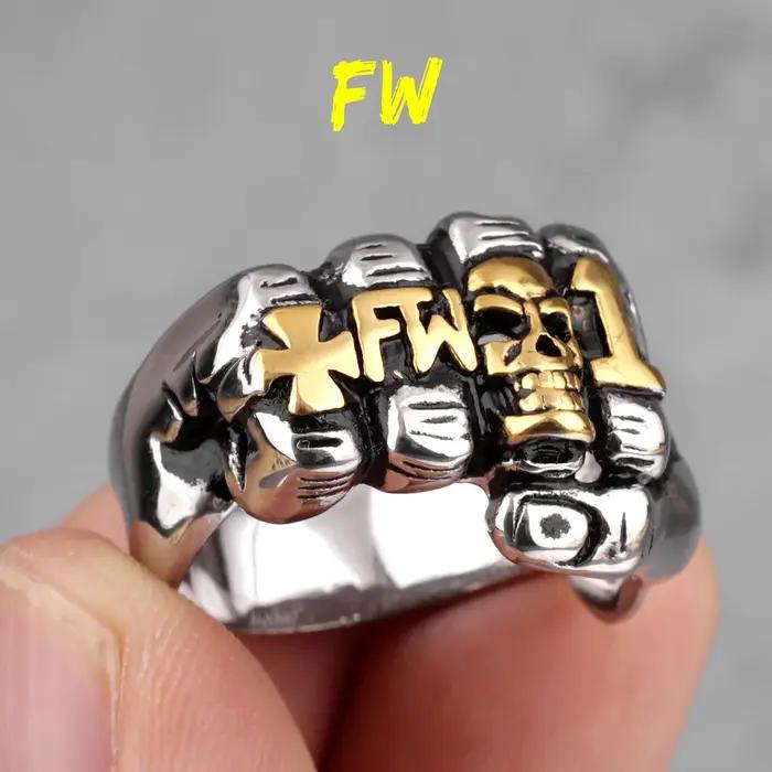 Bague de tête de mort en acier inoxydable, style punk pour homme, cadeau audacieux pour petites occasions spéciales
