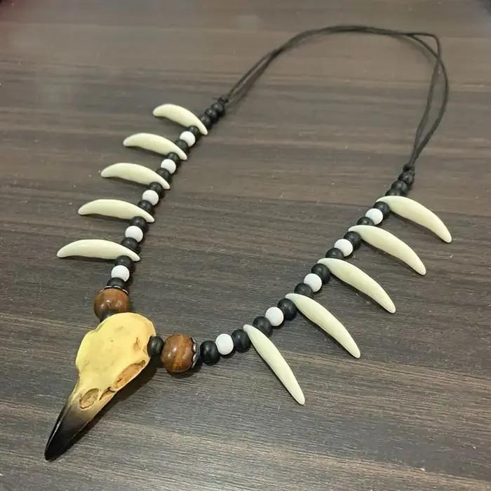 Collier Rétro Crâne d'oiseau en os pour Homme