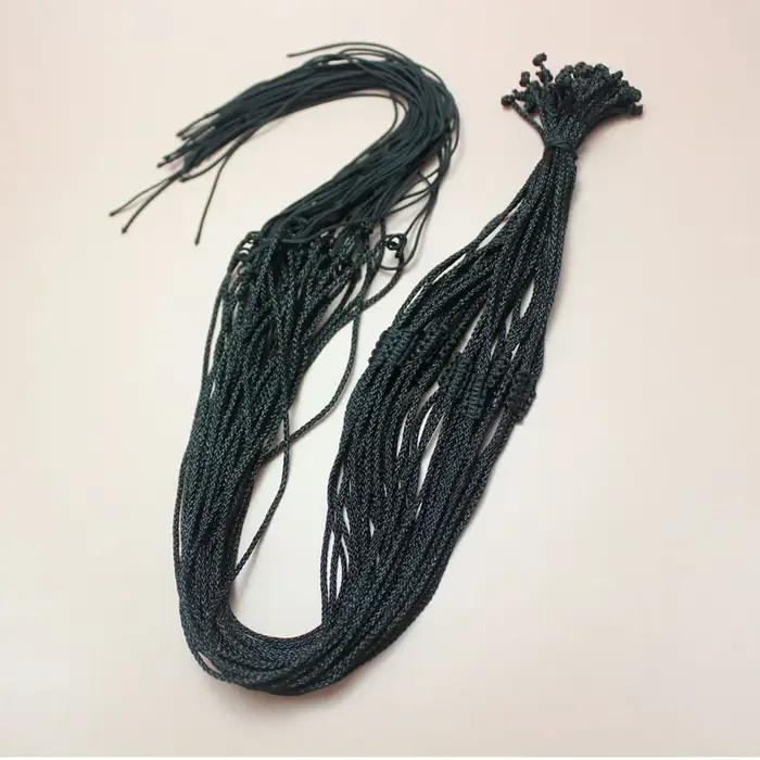 Corde de collier tissée à la main