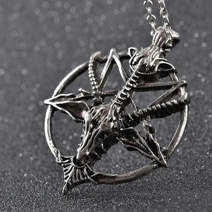 Collier pendentif tête de chèvre Baphomet en bijouterie gothique avec pentagramme inversé et sigil pour hommes occasions spéciales et culture gothique