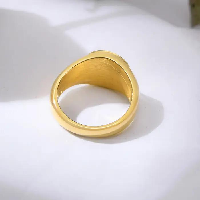 Bague Pinky Star Signet North Star plaquée or 18 carats pour hommes et femmes, bagues empilables hypoallergéniques, idéales pour les occasions spéciales et le quotidien