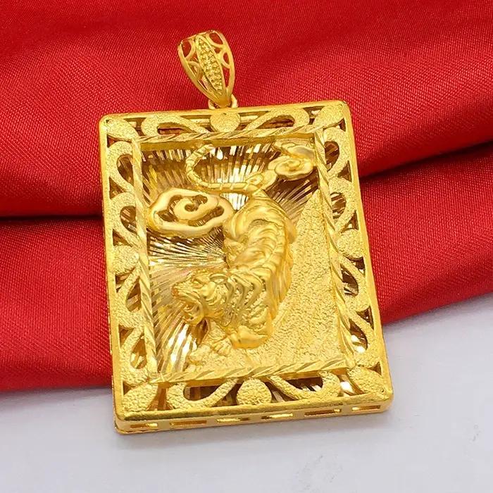Pendentif tigre en or jaune pour homme