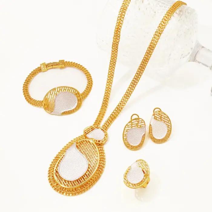 Ensemble de Bijoux Élégants pour Femme Occasions Spéciales Plaqué Or 18 Carats Collier Boucles d'Oreilles Bague Bracelet