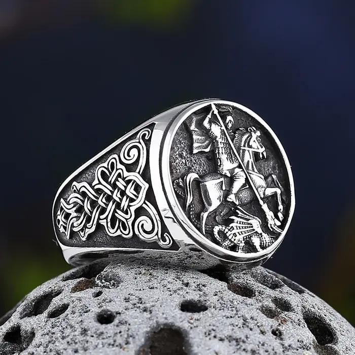 Bague en acier inoxydable 316L design spécial chevalier mode chic fantaisie cadeau halloween bijoux nouvelle collection 2022 hommes