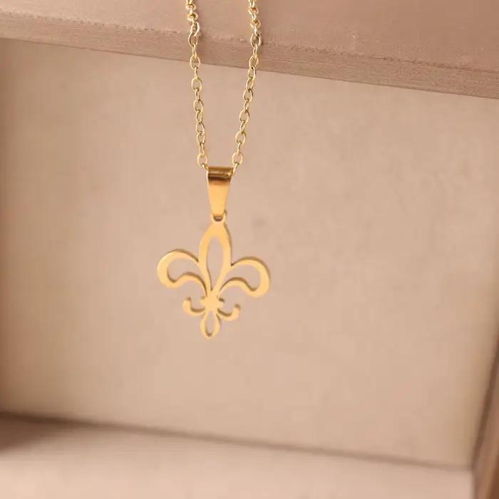 Collier Fleur de Lis en acier inoxydable avec pendentif fleur lys pour femmes occasions spéciales et style mode