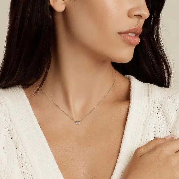 Pendentif Moissonite en Argent Sterling 925 pour Femmes Occasions Spéciales Bijou Cadeau Collier avec Certification