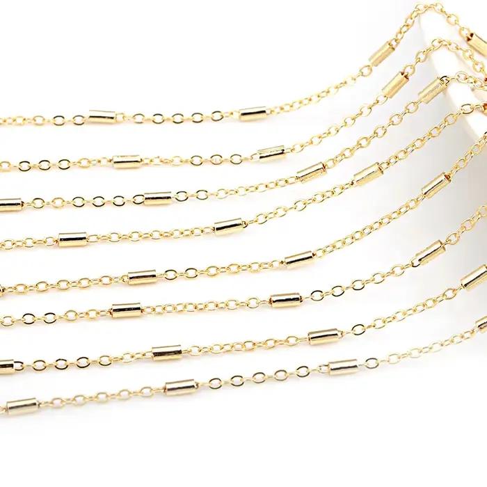 Collier de chaînes en forme de lettre O en cuivre doré 18K pour femmes occasions spéciales élégantes et modernes